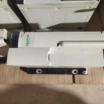 施耐德TSXPSY5500电源模块实物拍摄功能完好--议价商品