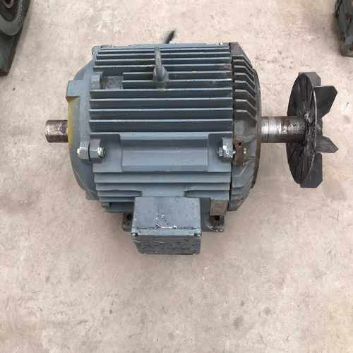 【星慕电子】一台sew卧式三相异步电机，DV200L4，电机功率30kw