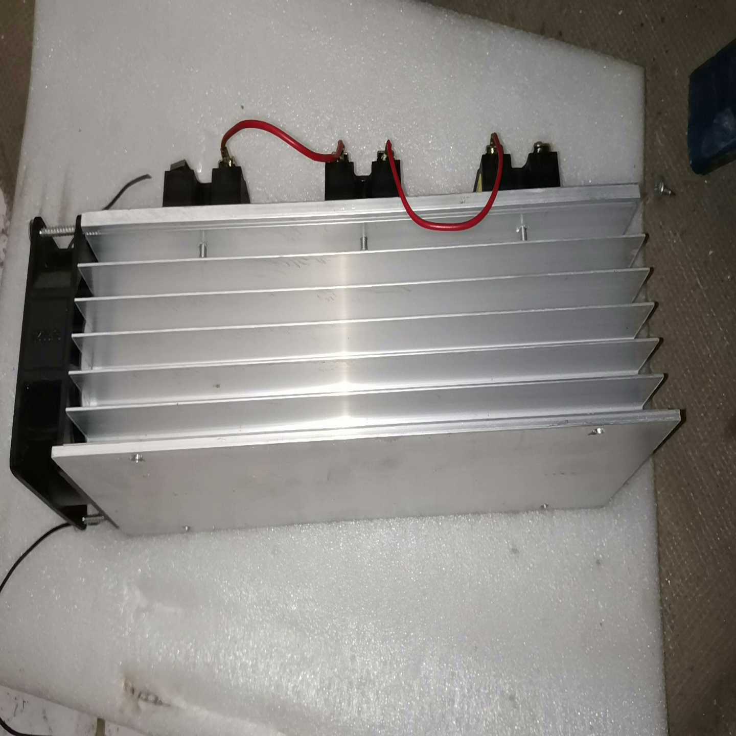 询价~FUJIE固态继电器3个带散热底座SAP40100D一套20