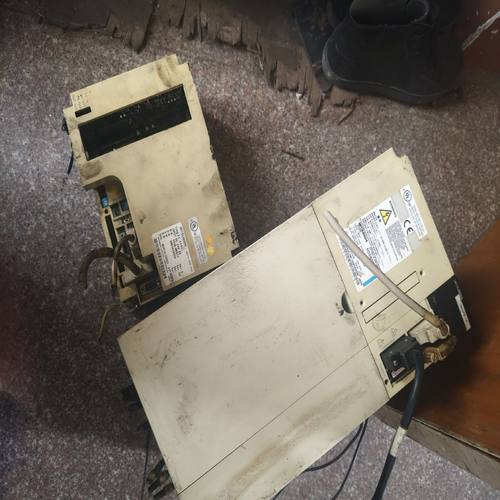 议价三菱主轴驱动器MDSBSPJ2-110,FCA64S主机，拆