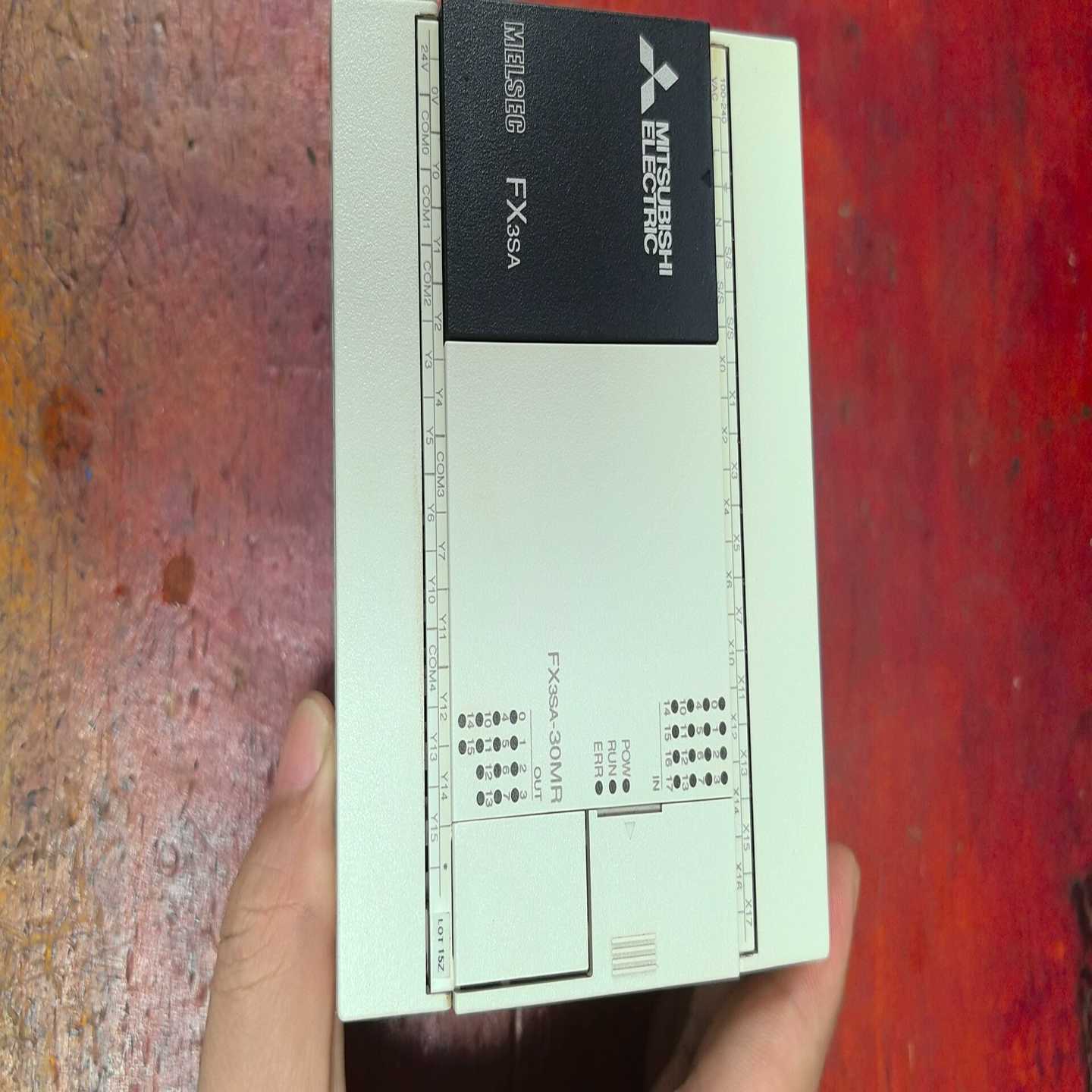 三菱FX3SA-30MR-CM拆机一台，成色如图，功能包好，