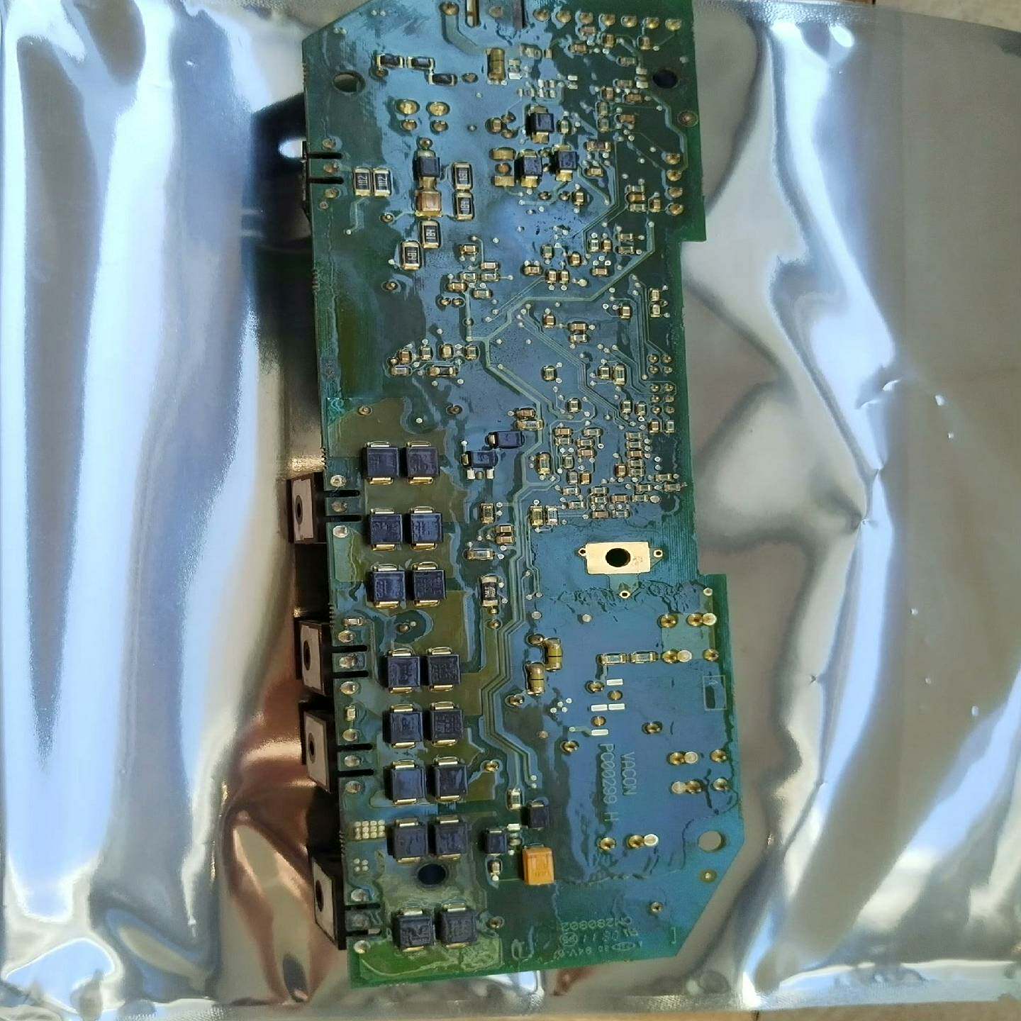 20-VB00299  ab 700s变频器风扇驱动板，ab{议价}