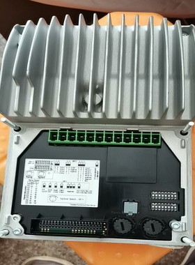 【请询价】lenze变频器e84dgdvb37142ps  成色如图