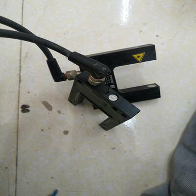 询价OPU700易福门槽型光电，图片成色，议价