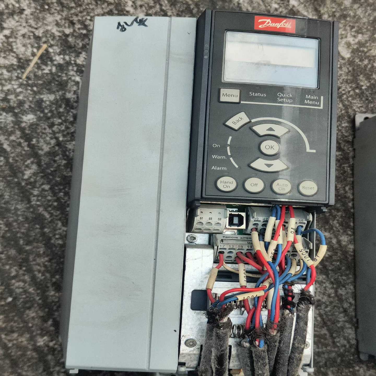 丹佛斯变频器FC-302P7K5T5功能正常（地坛设备）