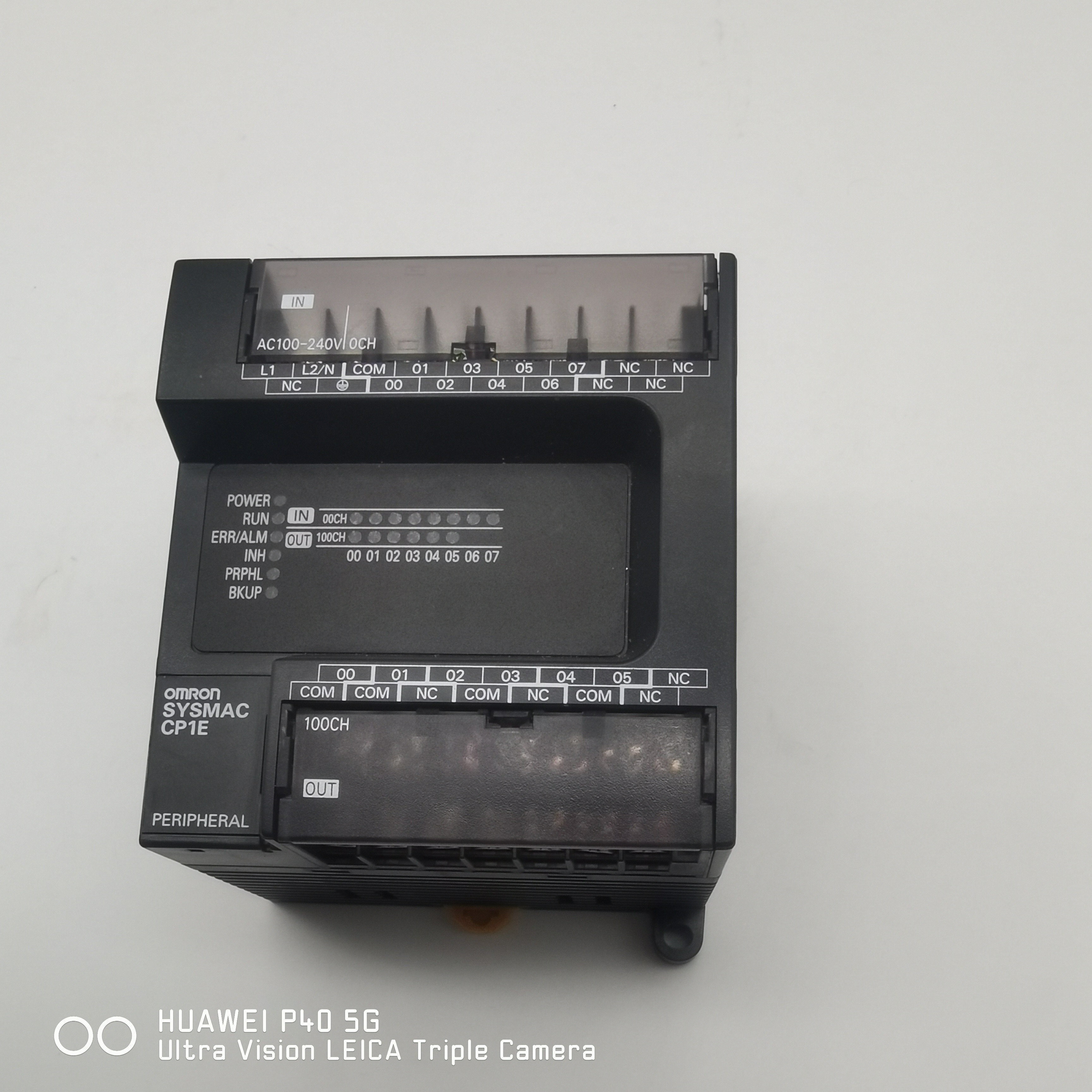 拆机模块CP1E-E14SDR-A实物图