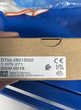全新SICK西克DT50-2B215552激光传感器--议价商品