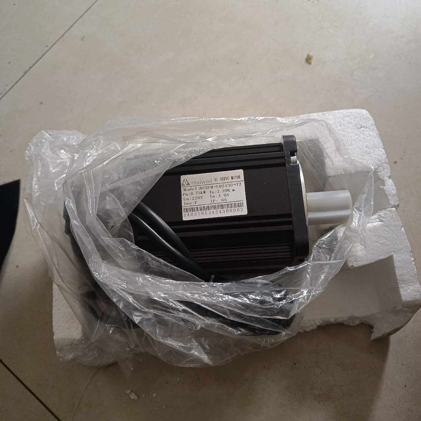 议价海为伺服电机 80SFM-E02430-T2，全新伺服电机7