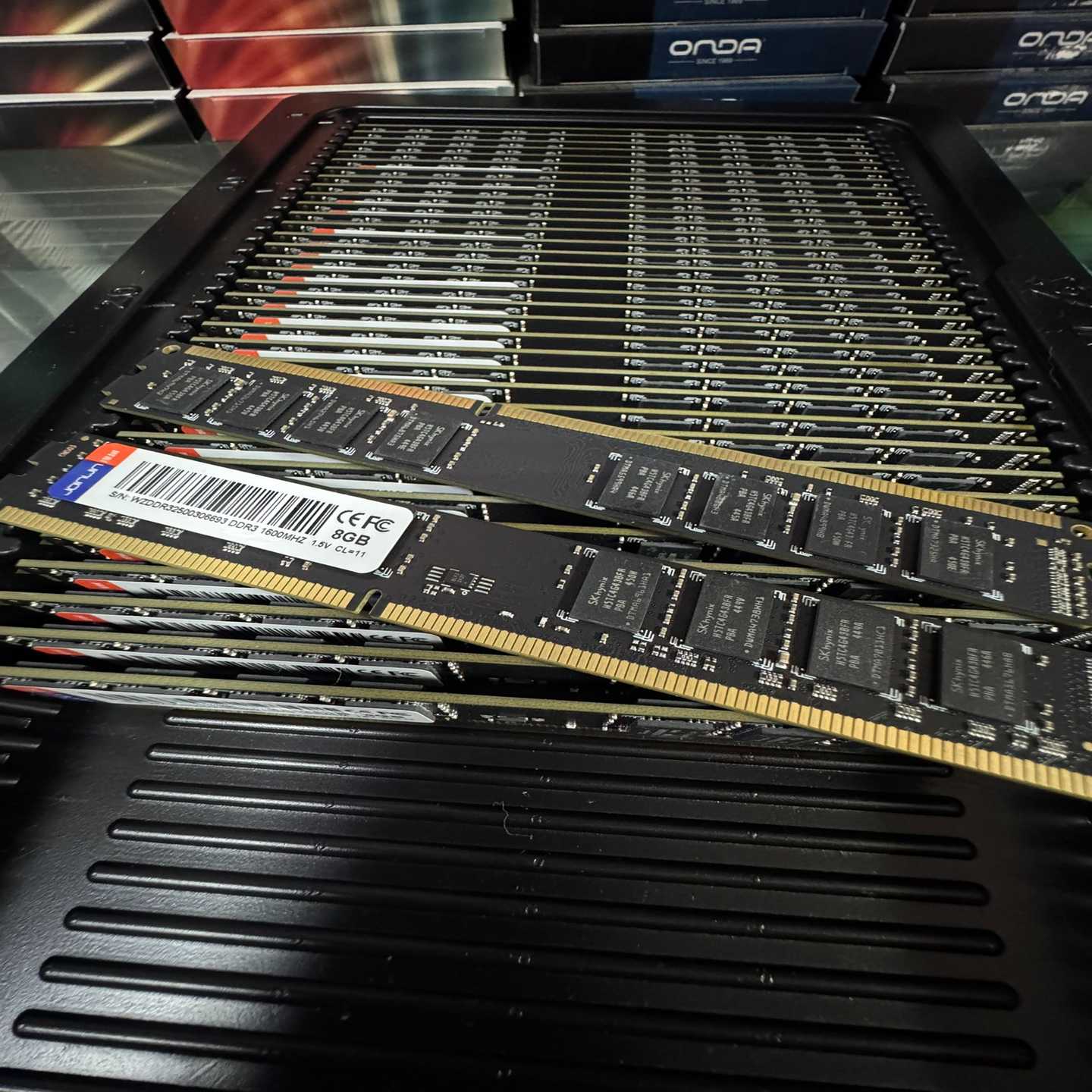 全新DDR38G1600MHz台式机内存条，泽域品牌--议价商品