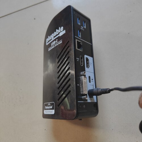 Plugableusbc扩展坞支持win和mac通电-询