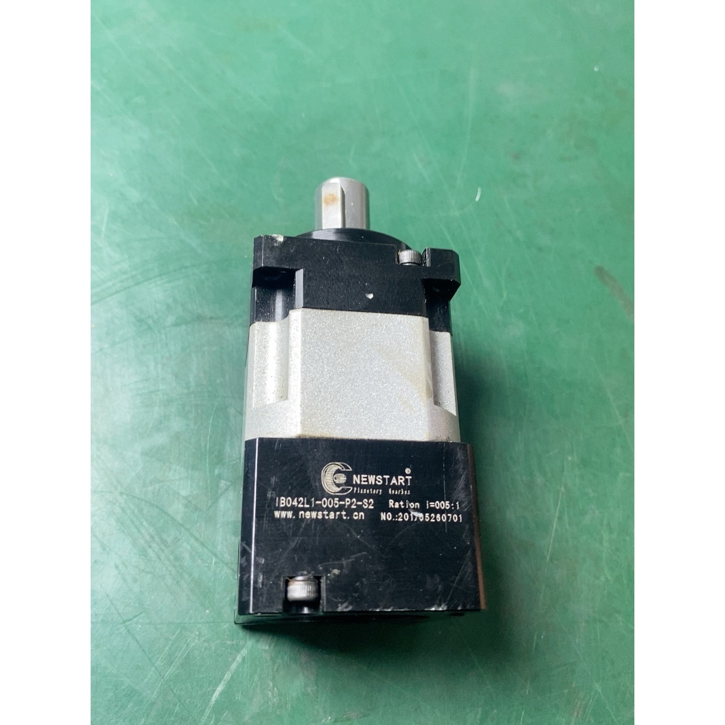 售前询价纽氏达特行星减速机型号IB042L1-005-P2-S2速比