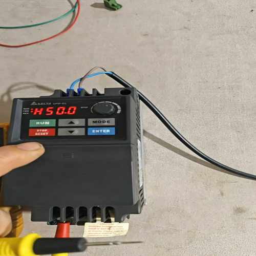 台达变频器VFD一EL220V0.75kw两台功能正常询价