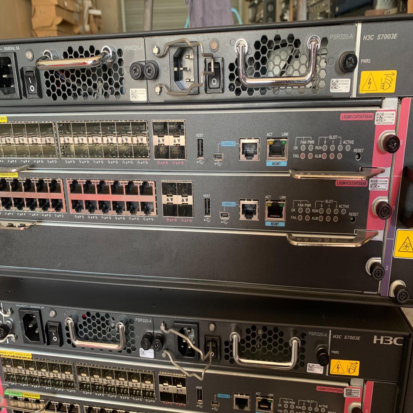 h3C S7003e靓机两台，配置双电源双主控。