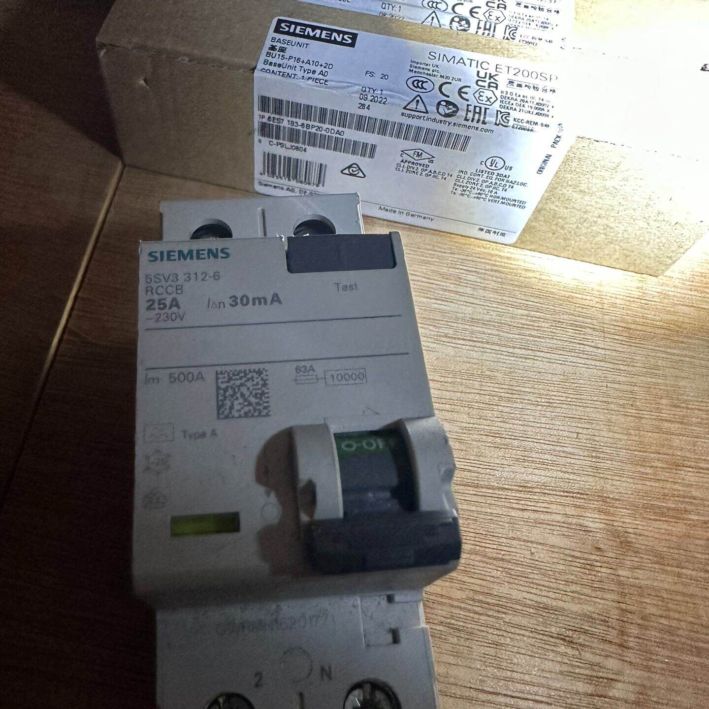 西门子5SV332126漏电保护--议价商品