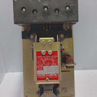 Square D 8903 Contactador De Iluminacin 60 AMP P011 Ser.A