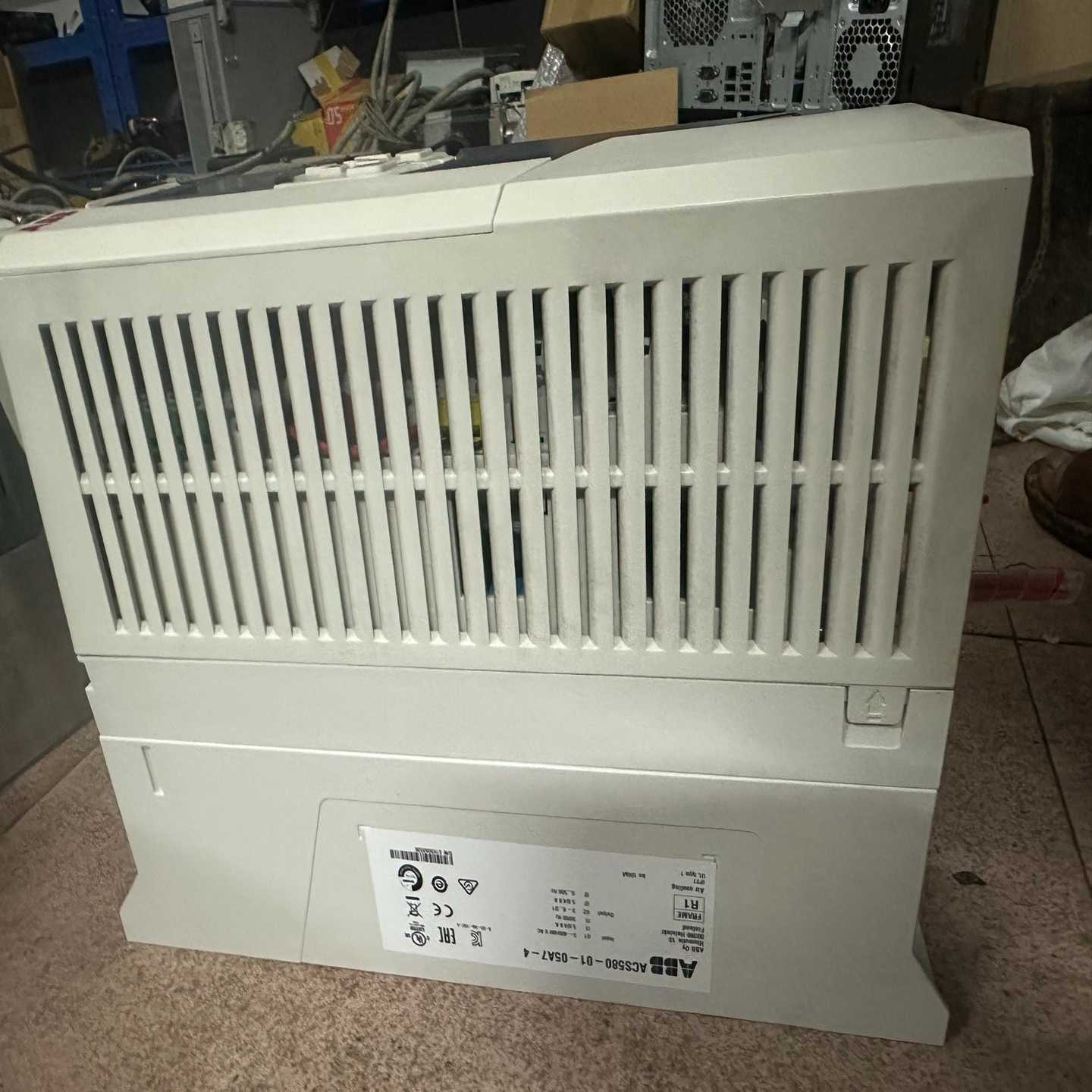 询价ABB软启动器PSS85/147-500L的