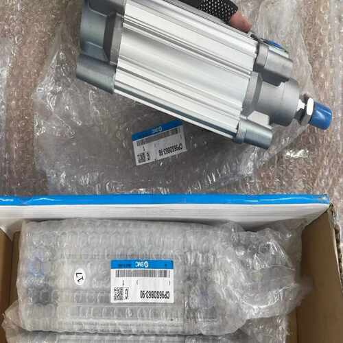 SMC气缸CP96SDB63-90全新四台，具备高精度导向结--议价商品