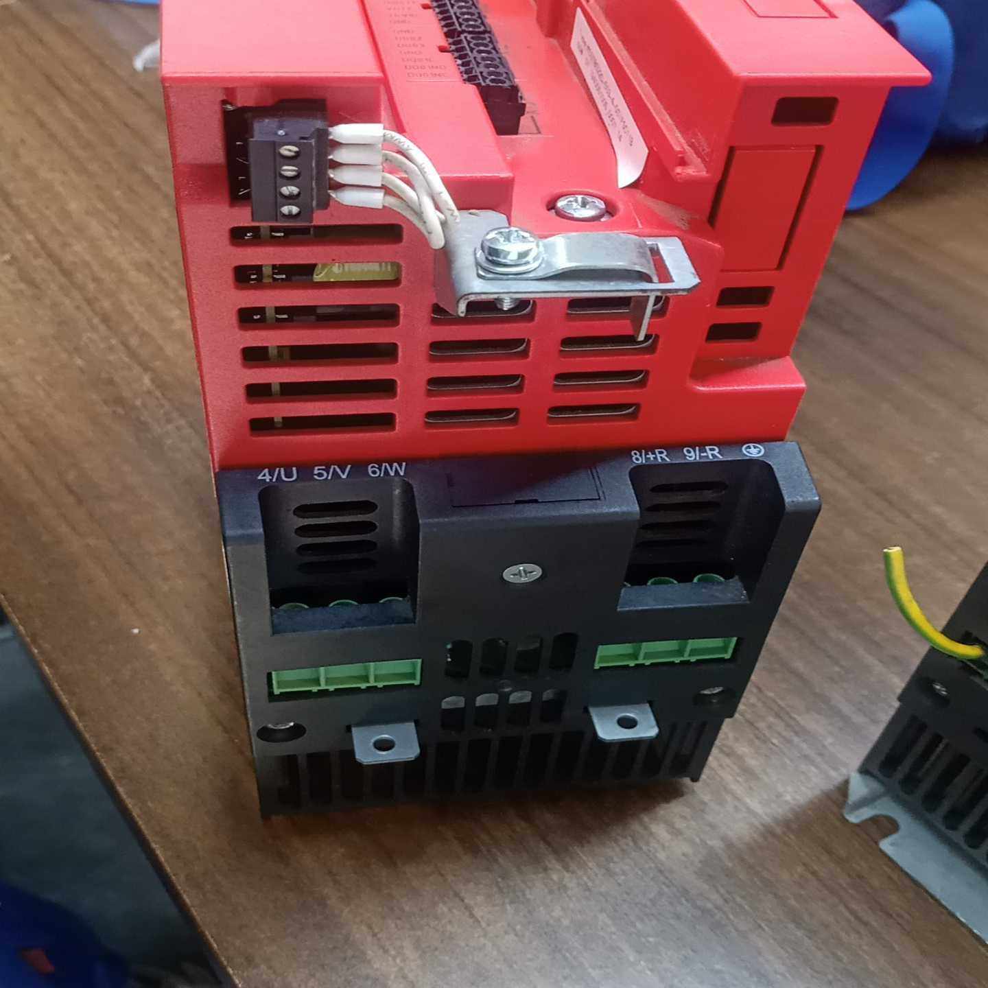 询价SEW变频器，型号MC07B0075-5A3-4-00，设备~可接维修