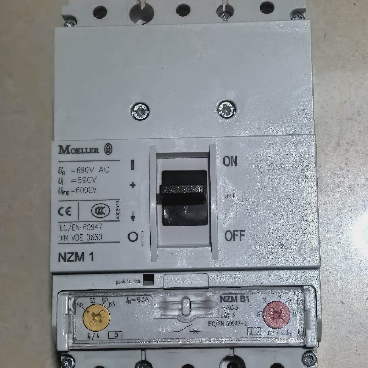 金钟默勒MOELLERNZMB1A63塑壳断路器--议价商品