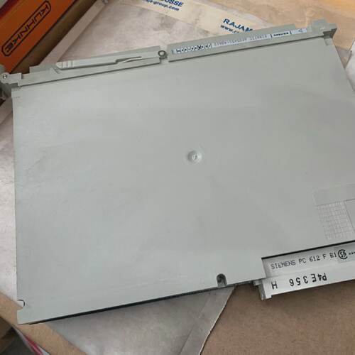 1. X. Siemens 6ES54514UA12 6ES5 4514UA12 Simatic S5 Output M