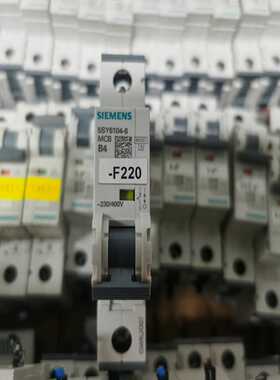 议价56104-6断路器，拆机件成色充新。议价