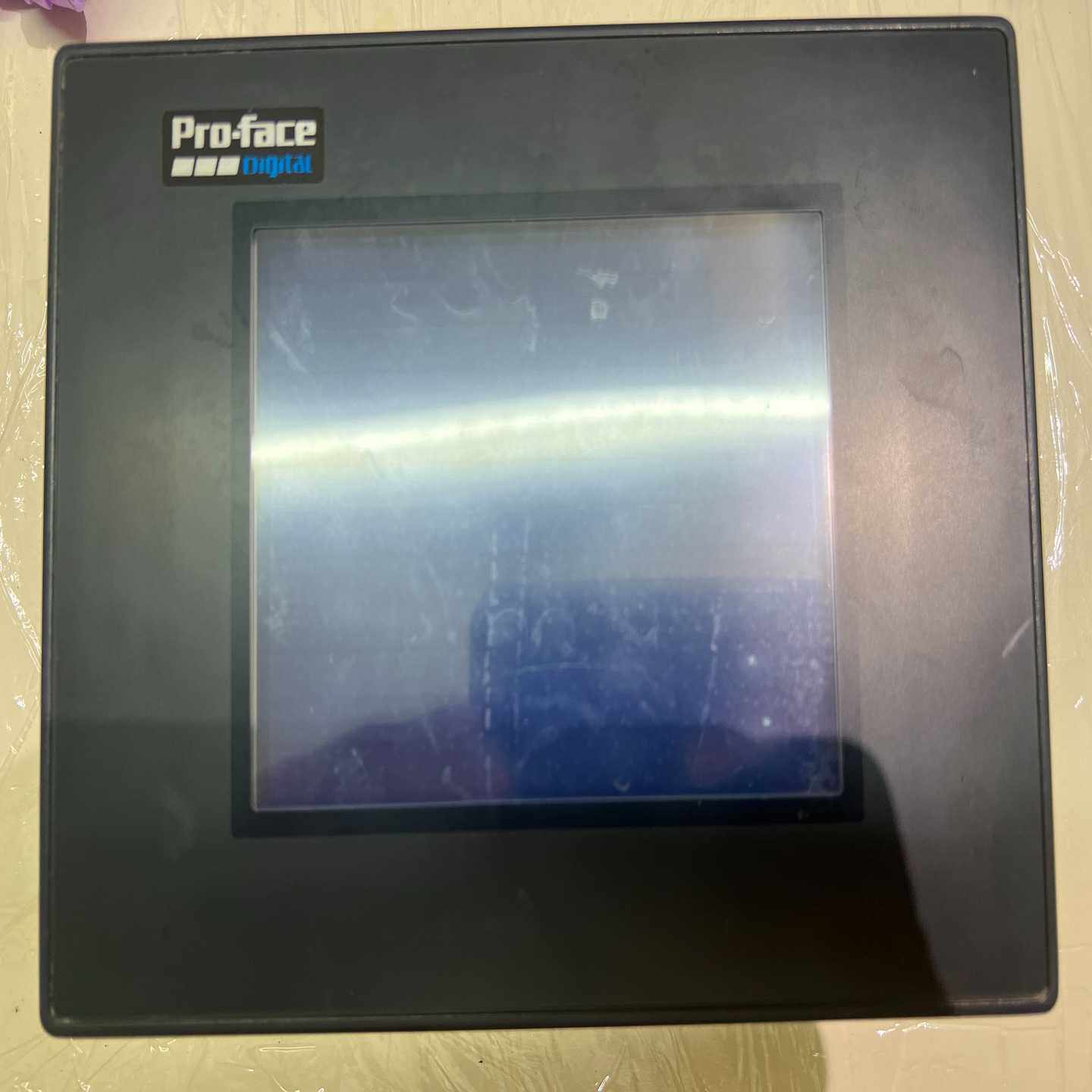 Pro-face普洛菲斯触摸屏GP37W2-BG41-24--议价商品