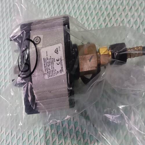 询价Johnsoncontrols江森调速器P215PR920悄悄电子