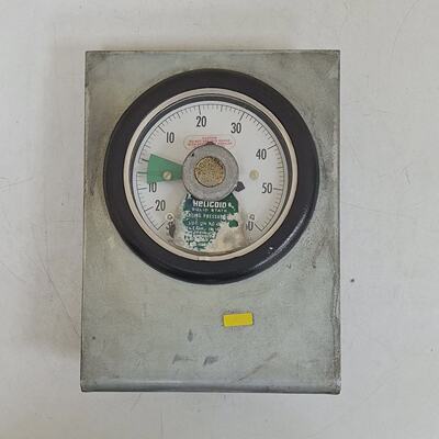 Helicoid 410R  F1E1P50380000 Solid State Indicating Pressure