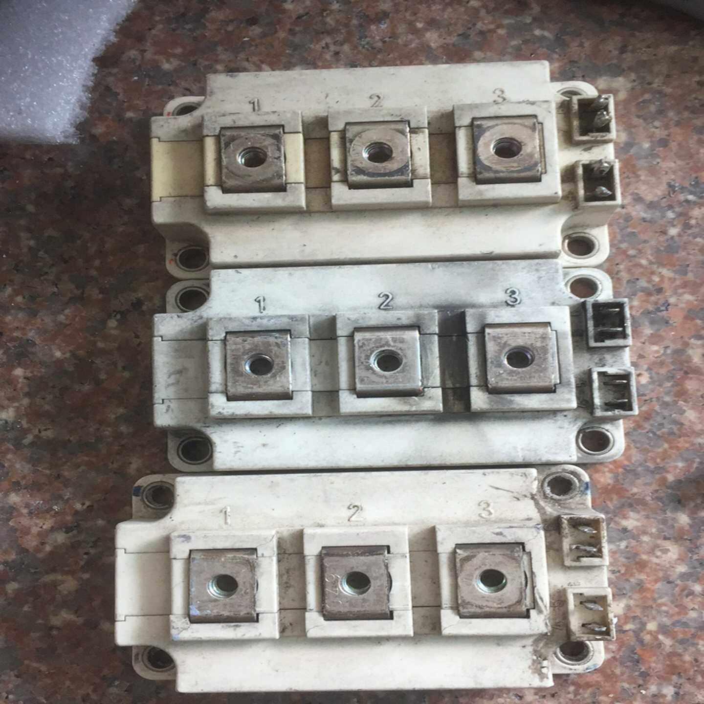 【议价】ff400r12kt3ff400r12ke3原码原字适用