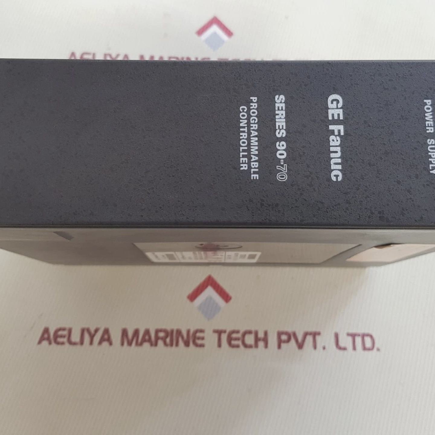 GE FANUC IC697PWR711M Module DAlimentation PLC Srie 9070 - 实物图