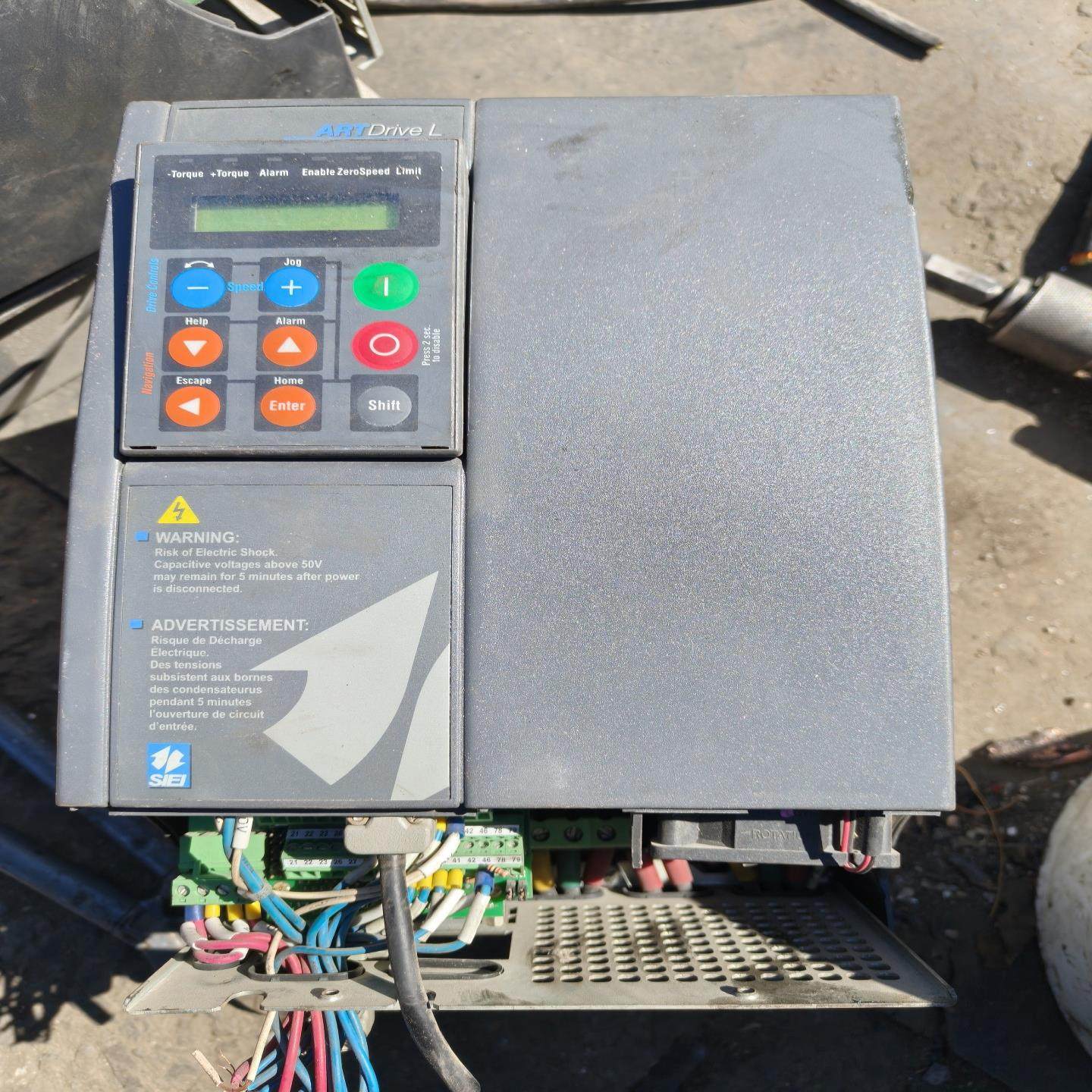 询价西威变频器AVy3110-KBL AC4-0~可接维修