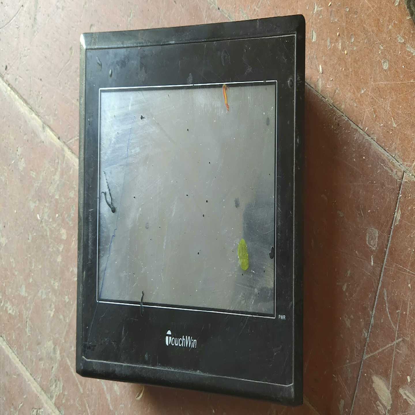 信捷touchwin触摸屏，型号th765-n功能正--议价商品