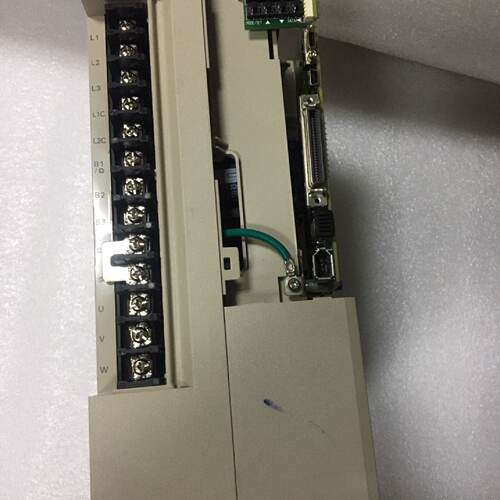 询》SGD7S330A00A安川七系五千瓦伺服驱动器拆机功能
