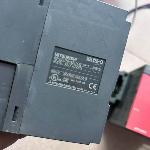 议价Mitsubishi Q00jcpu The Casing Is Intact适用