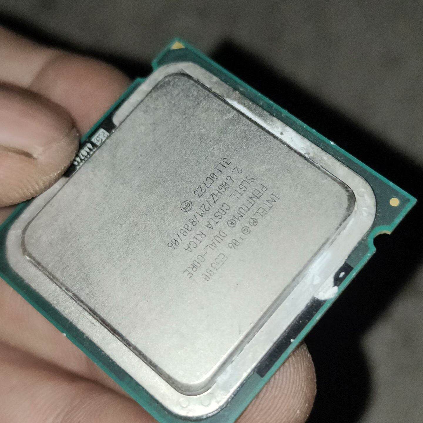 Intel英特尔E5300 CPU处理器，双核2.6GHz，--议价商品