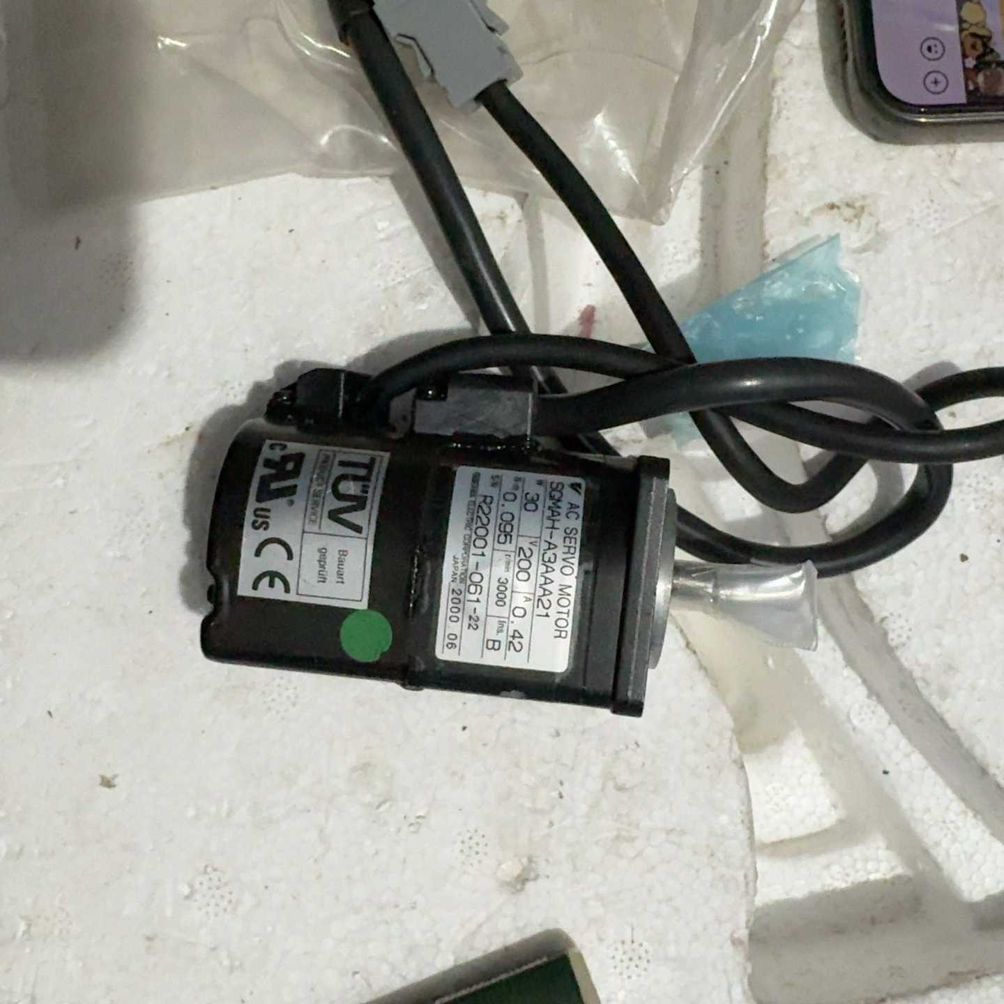 【议价】安川电机SGMAH-A3AAA21，无包装，一个，架77适用