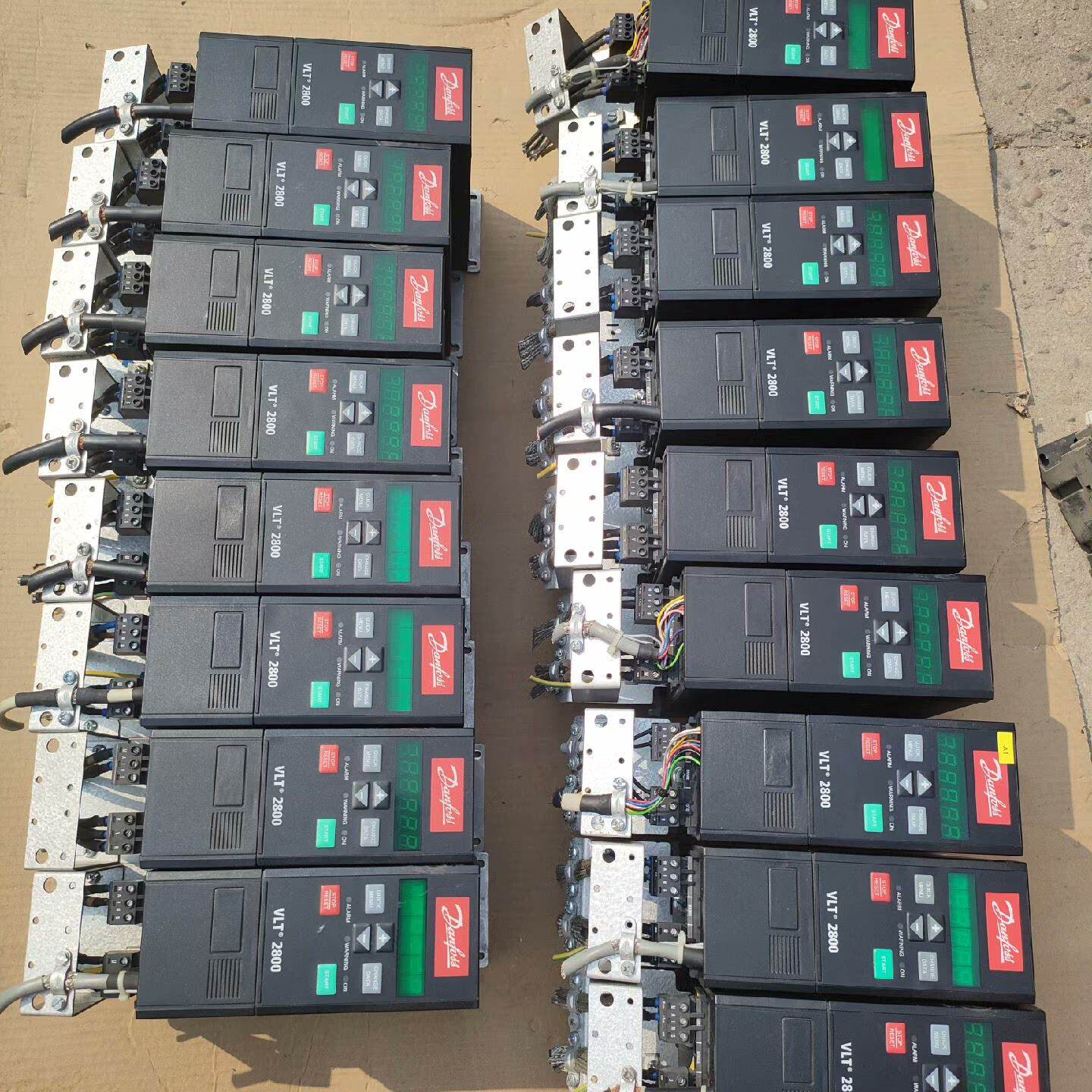 询价丹佛斯VLT2800变频器VLT2807P220V