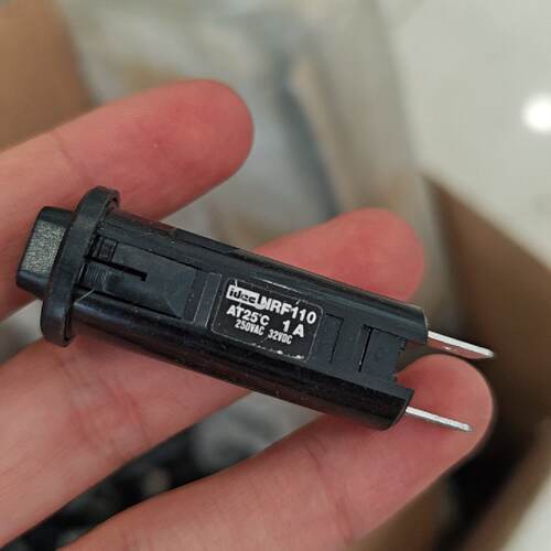 日本和泉idec过载保护器NRF110，1A规格，250VA-议价682
