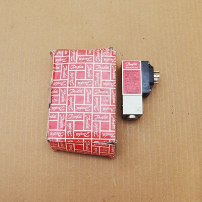 DANFOSS MBC5100 PRESSURE SWITCH 061B100566