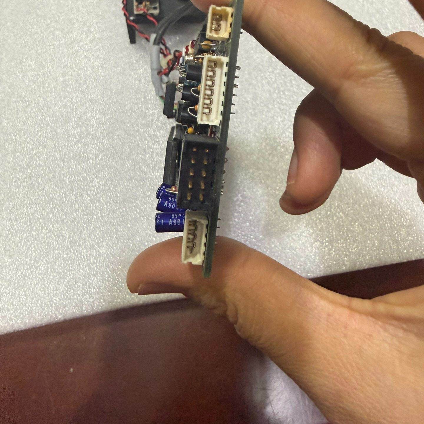 光刻机配件组合，线路板电机拆机件，成色如图，功能未知，当配--