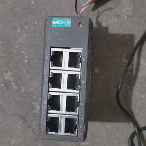 溢价-摩沙EDS208以太网交换机Rer2.1.0版成色外壳