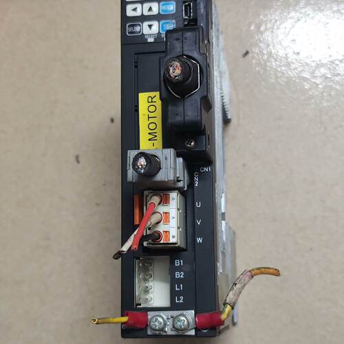 禾川400w SV X5伺服驱动器X5DA40A-11-议价