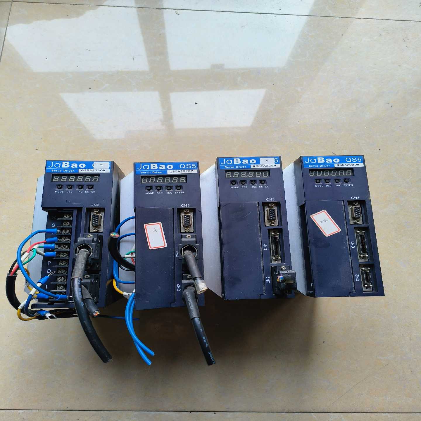 【议价】JaBao伺服驱动器QS5AA020M件实物图功能包