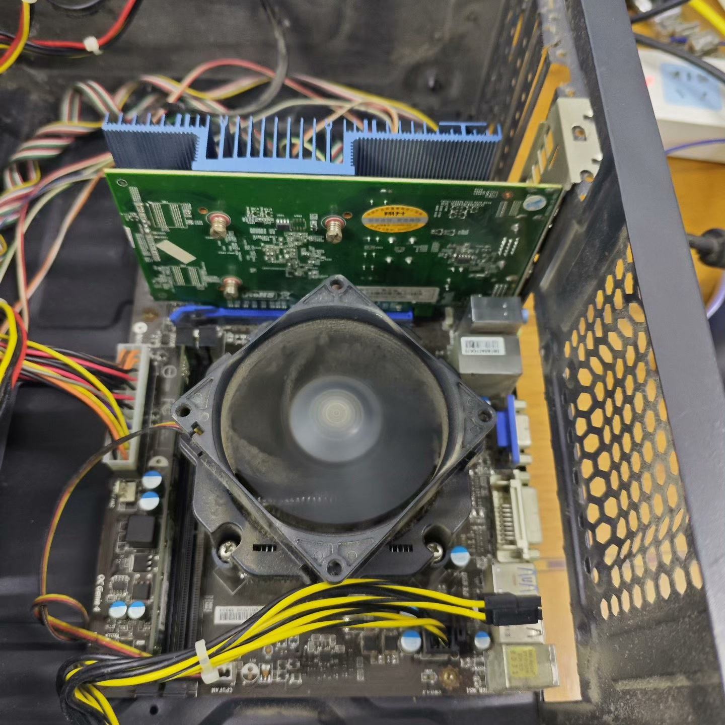 电脑显卡翔升210 静音版 TC 512M D3 完好, 正--议价商品