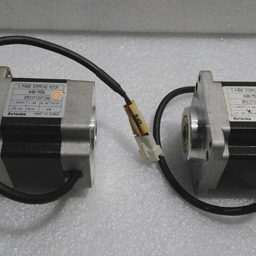 Used Autonics  AH8KM566  5 Phase Stepping Motor 1.43VDC 1.4A
