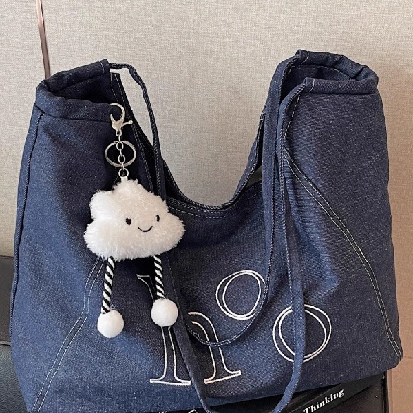 松弛感牛仔包包女大容量单肩刺绣帆布袋慵懒风百搭通勤腋下托特包