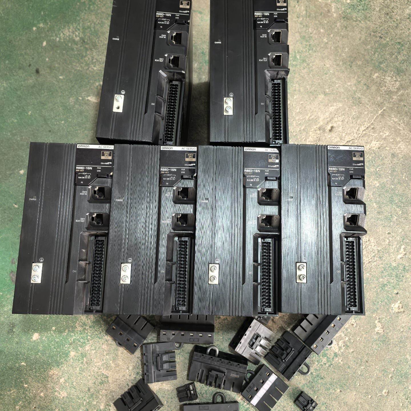 询价伺服驱动器R88D1SN30FECT063KW