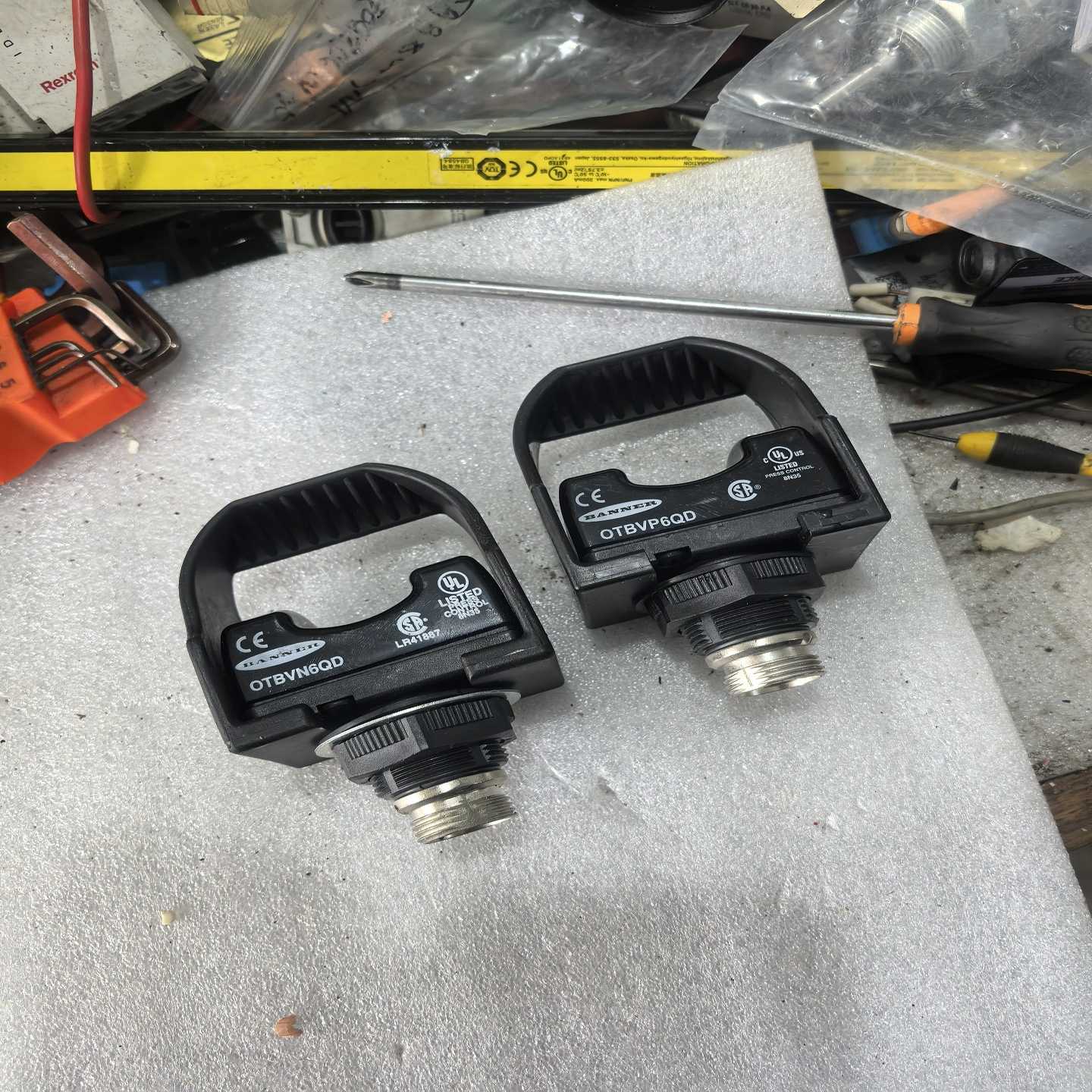 BANNER邦纳传感器，型号：OTBVN