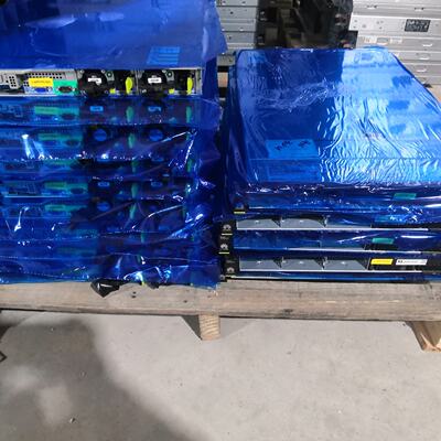 RH1288V3，九成新，无网卡，无阵列卡，主板SATA-议价