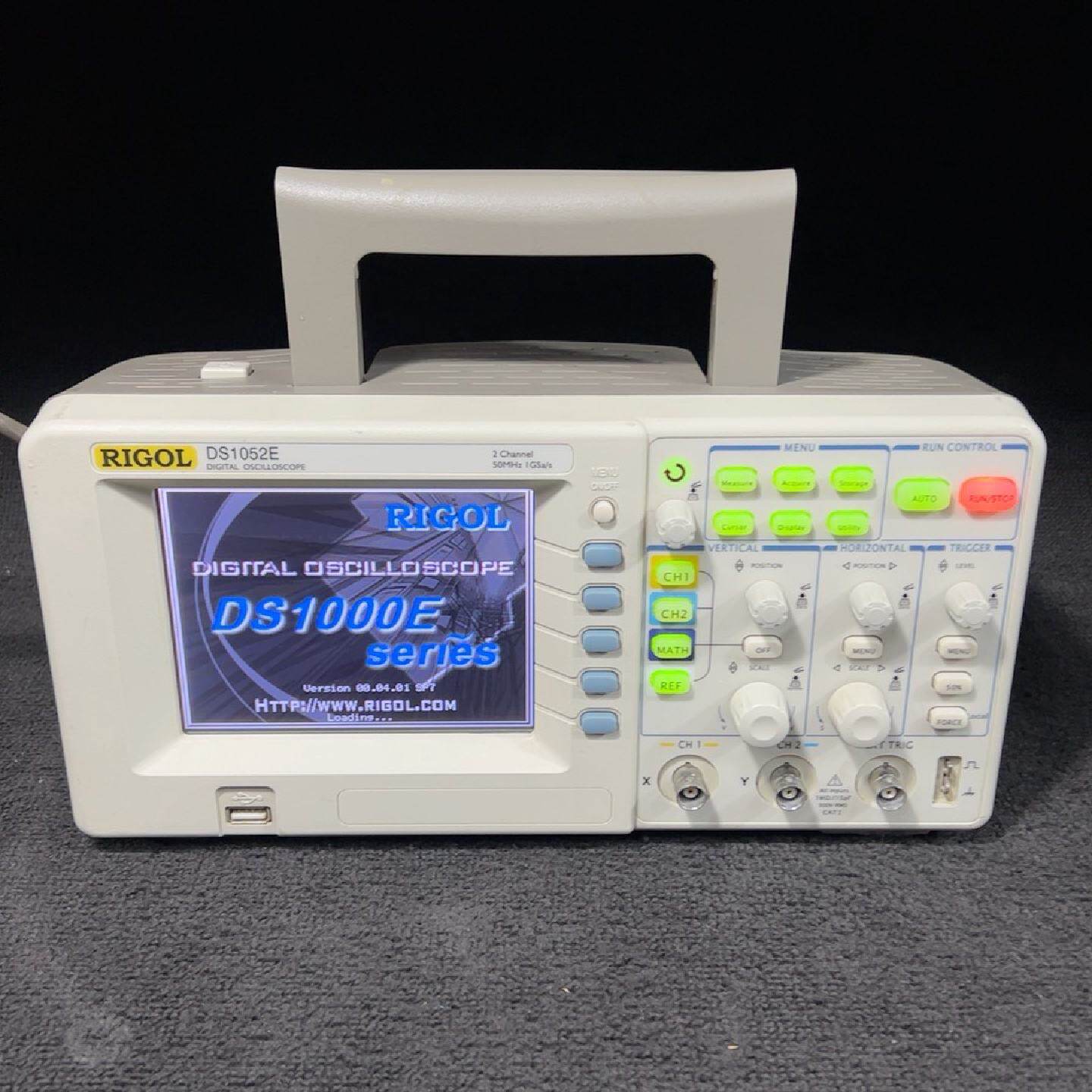 正品原封RIGOL普源DS1052E示波器50MHz议价及维修!